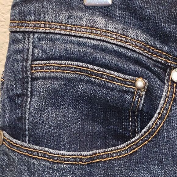 Chico's So Slimming Size .05 / Small Cropped Blue Denim Jean Medium Wash Stretch - Picture 7 of 12